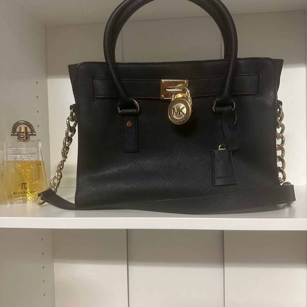 Michael kors Hamilton medium Toe bag, black Excellent Condition!!!!